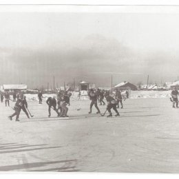 Соревнования по хоккею с мячом в Углегорске, 1970-е годы