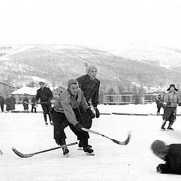 Хоккейный матч 50-х годов