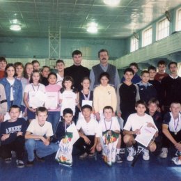 Участники открытого первенства СКА ДВО. Хабаровск. 5-11.2001. 