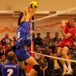 Матч "Элвари Сахалин" - "Енисей-Дорожник-2" (Красноярск).