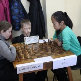 Чемпионат Южно-Сахалинска по классическим шахматам среди женщин. Мария Смирнова - Татьяна Бэ - 0:1. 