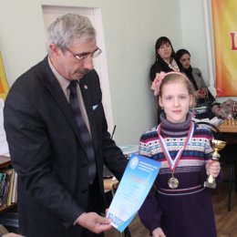 Алиса Кокуева, победительница первенства Сахалинской области 2013 года в среди девочек до 10 лет. 