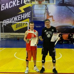 «Торпедо» блистательно выиграло Новогодний турнир по баскетболу в Углегорске
