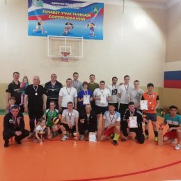 Волейбольный турнир собрал в Смирных семь команд