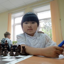 В городской юношеский турнир по шахматам заявились 45 участников
