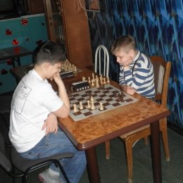 Роман Крупович выиграл первенство Холмска по быстрым шахматам