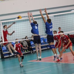 Волейболисты ВЦ «Сахалин» заняли третье место на турнире в Комсомольске-на-Амуре