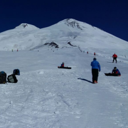 Островные горнолыжники готовятся к сезону в Приэльбрусье