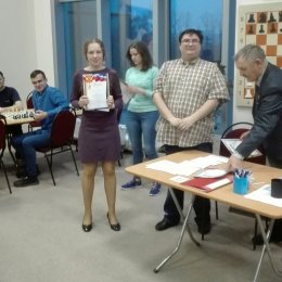 Дарья Хохлова завоевала титул чемпионки ДФО по быстрым шахматам