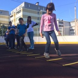 На дворовых площадках Южно-Сахалинска ждут юных баскетболистов