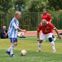Команда из Макарова выиграла региональный турнир ветеранов футбола