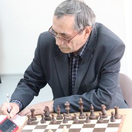 Олег Верещагин в четвертый раз выиграл чемпионат области по шахматам