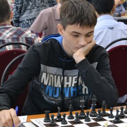 Островные шахматисты на первенстве ДФО чередуют победы и поражения