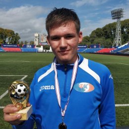 Сахалинские футболисты завоевали серебряные медали зонального турнира первенства России