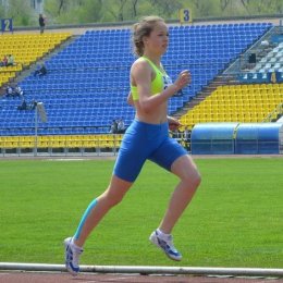 Александра Толстихина заняла четвертое место на первенстве России по легкоатлетическому кроссу 