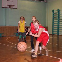 Команды первой и второй школ Поронайска победили в муниципальном этапа чемпионата ШБЛ «КЭС-баскет»