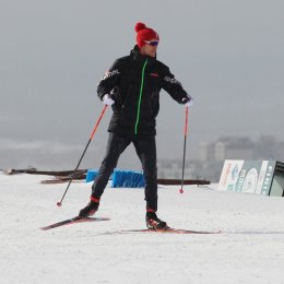 Юные сахалинские лыжники получили советы олимпийского чемпиона накануне Международного марафона