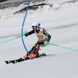Островные горнолыжники приняли участие в соревнованиях «Открытие сезона»