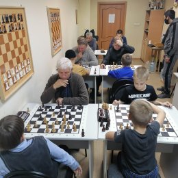 Шахматный уик-энд в Поронайск: блиц-турнир и матч детских команд