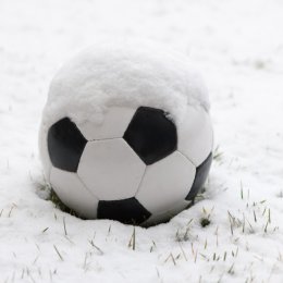 Пять команд участвуют в турнире «Зимний мяч-2021» в Невельске