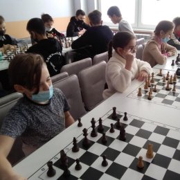 Сахалинцы сыграли в парные и шведские шахматы