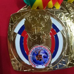 Сахалинские борцы завоевали медали всех достоинств на турнире в Чите