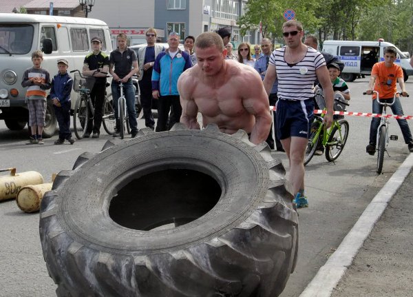 Празднование Дня молодежи и Олимпийского дня в Поронайске