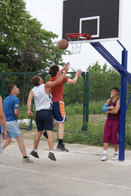 Турнир по стритболу в Корсакове