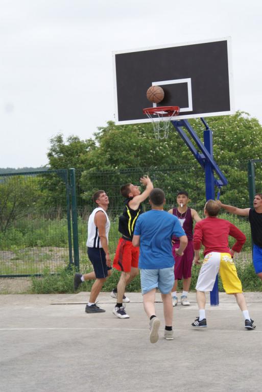 Турнир по стритболу в Корсакове