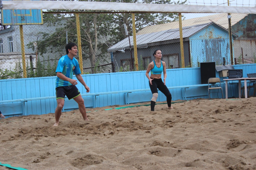 Турнир по пляжному волейболу среди смешанных пар