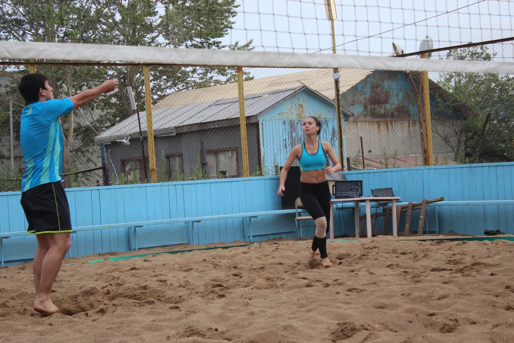 Турнир по пляжному волейболу среди смешанных пар