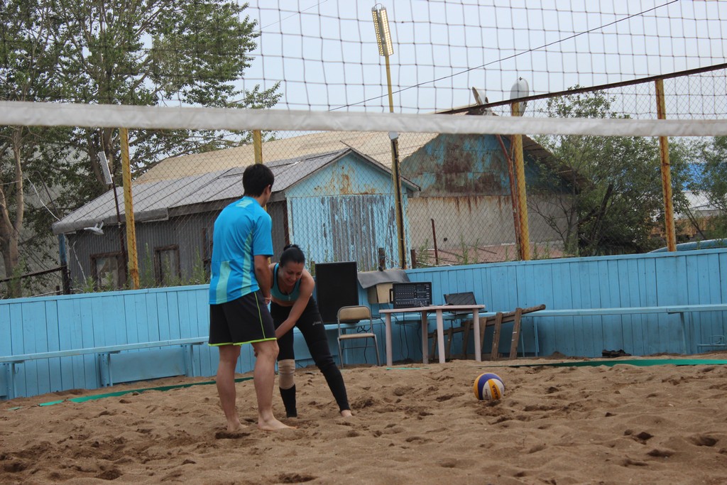 Турнир по пляжному волейболу среди смешанных пар