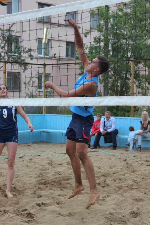 Турнир по пляжному волейболу среди смешанных пар