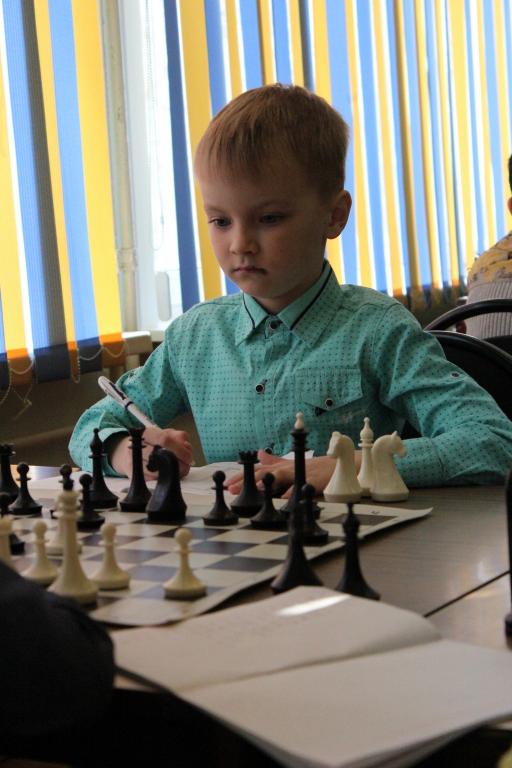 Первенство области по шахматам среди юношей и девушек