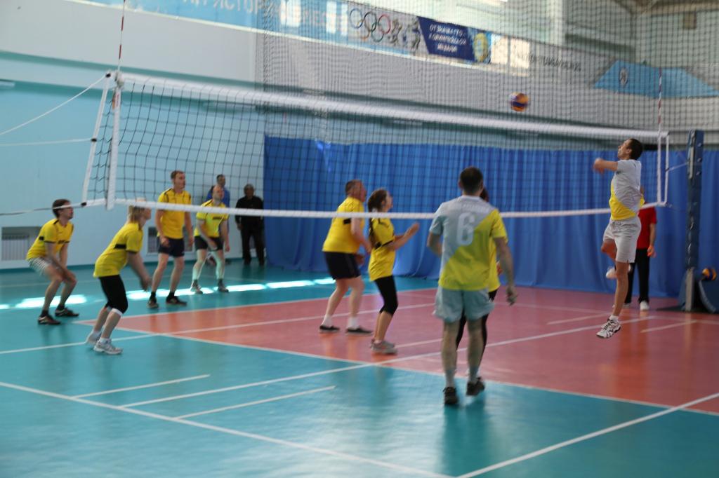 Турнир по волейболу в рамках Спартакиады на Кубок губернатора