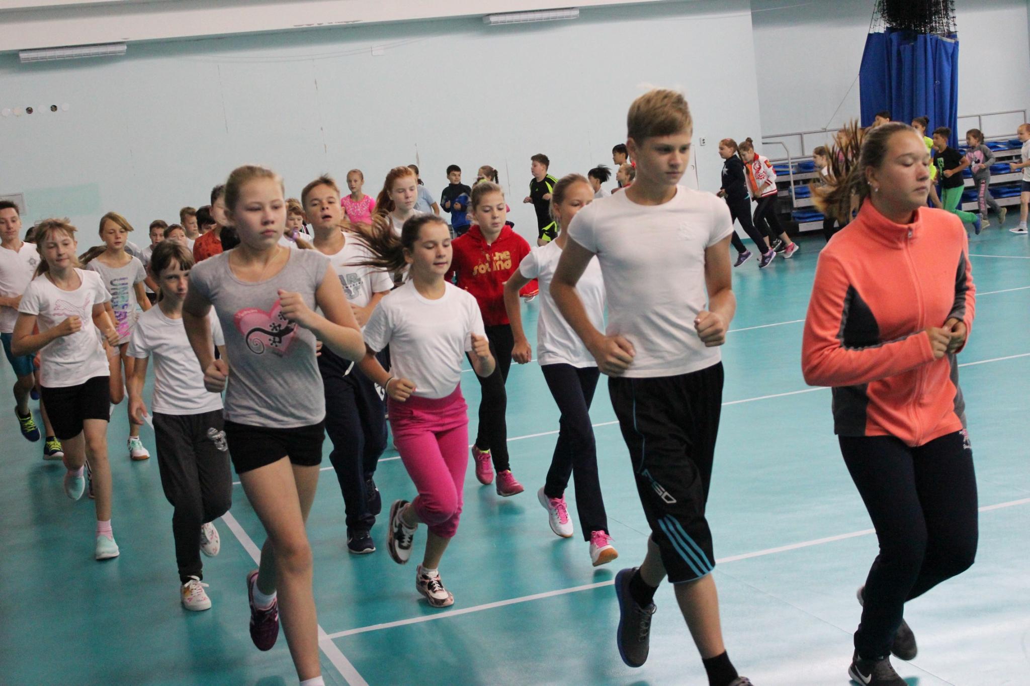 Тестовые испытания в ВЦ "Сахалин" для желающих заниматься волейболом