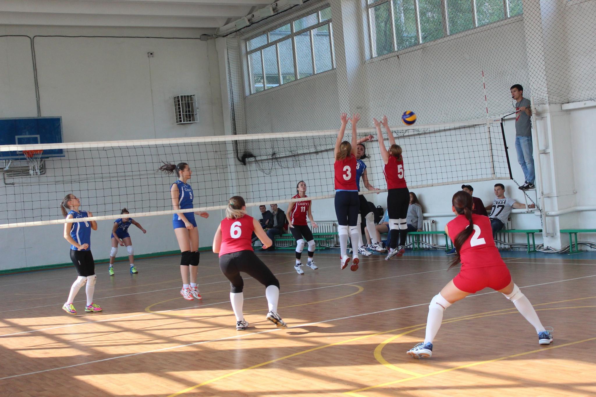 Чемпионат Южно-Сахалинска по волейболу среди женских команд