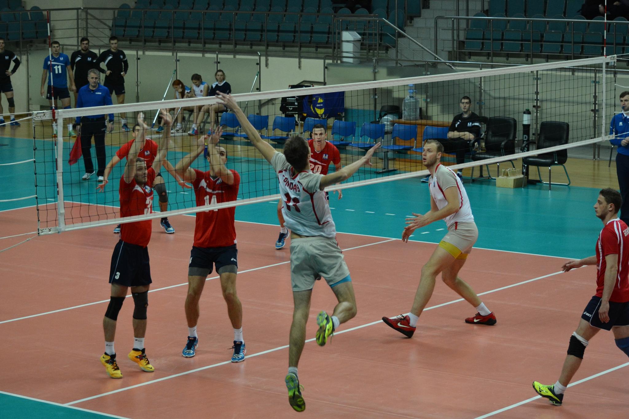 "Элвари-Сахалин" - "Ростов-Волей" (тур в Одинцово)