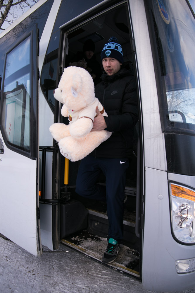 ХК ПСК "Сахалин" в гостях в Троицком детском доме