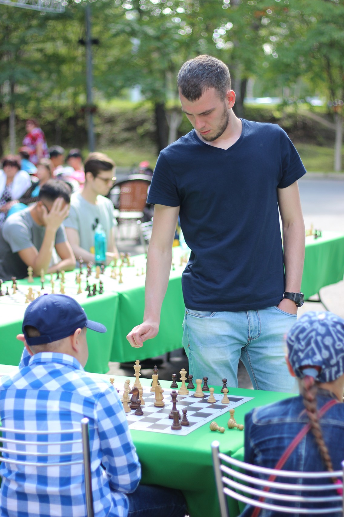 Праздник шахмат в городском парке