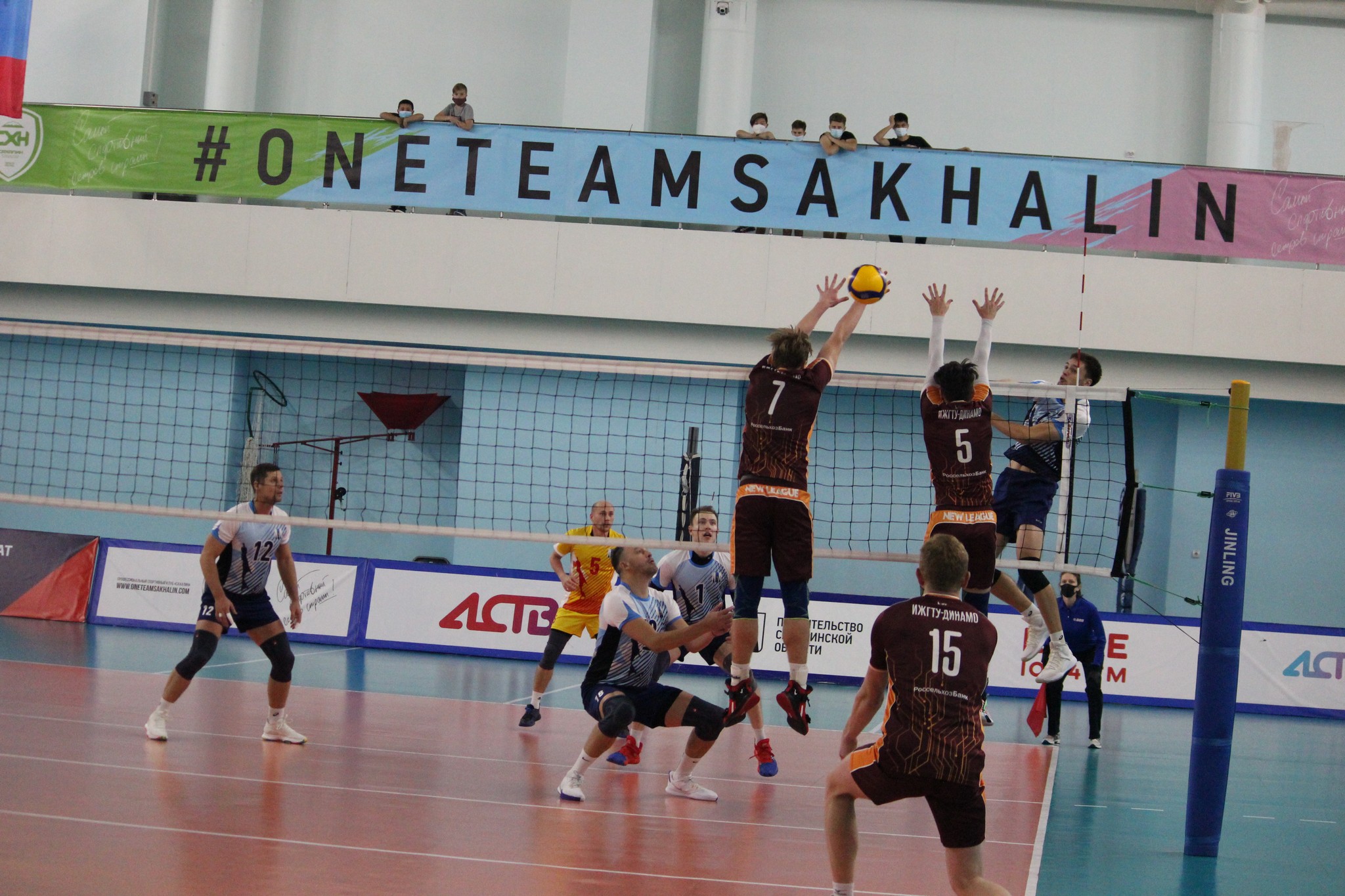 "Элвари-Сахалин" - "ИжГТУ-Динамо" (05.11.2020)