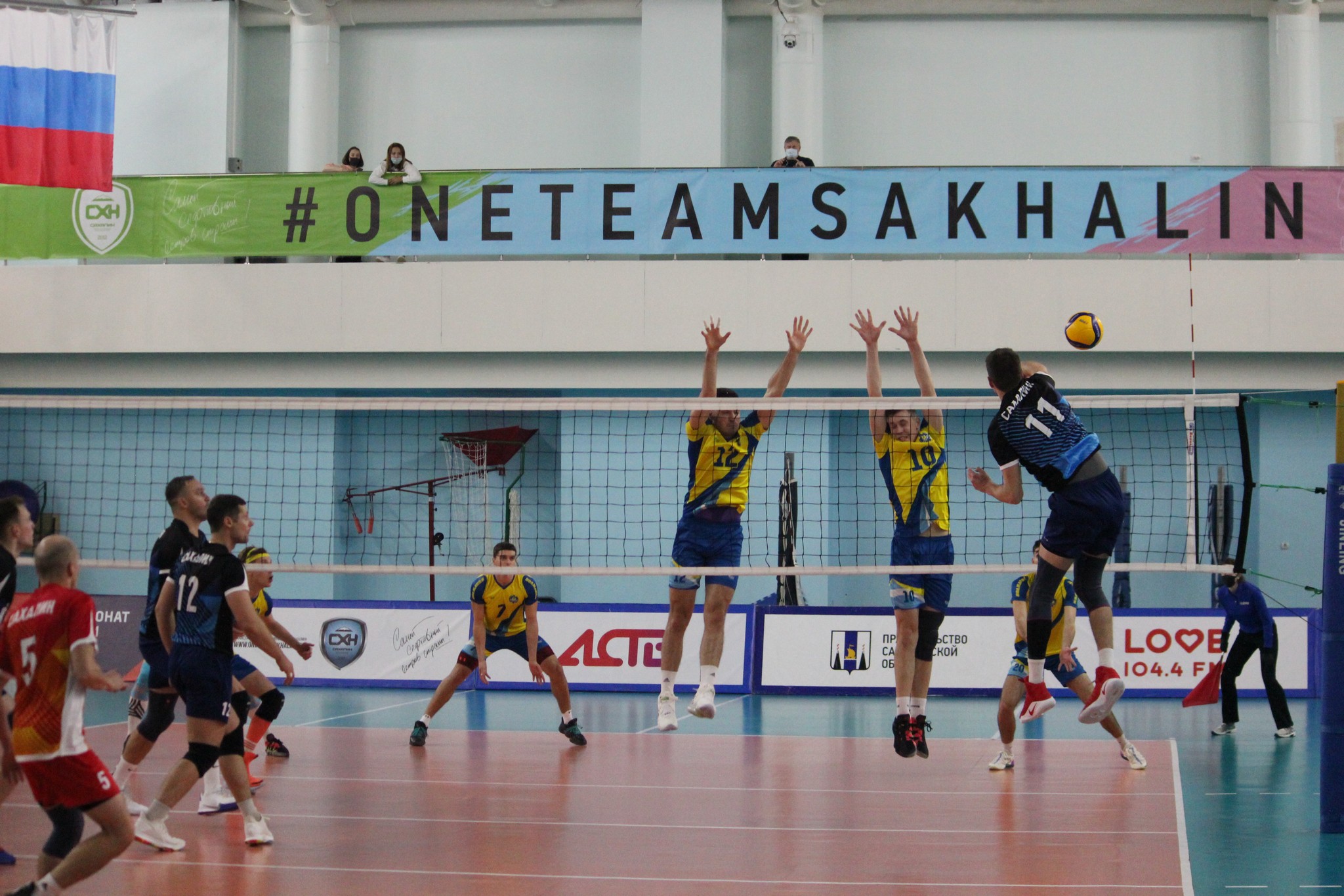 "Элвари-Сахалин" - "Волжанин" (03.11.2020)