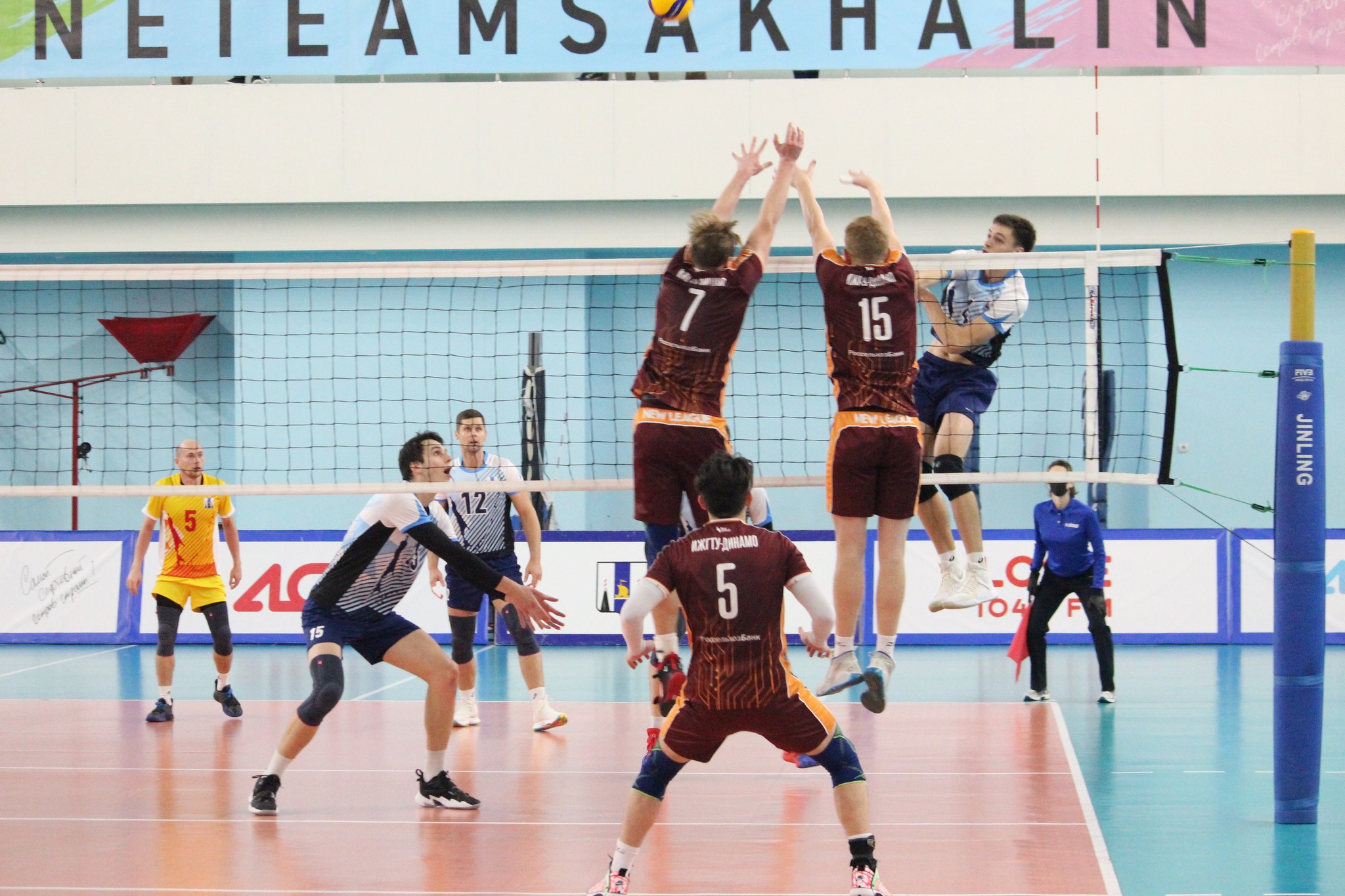 "Элвари-Сахалин" - "ИжГТУ-Динамо" (05.11.2020)