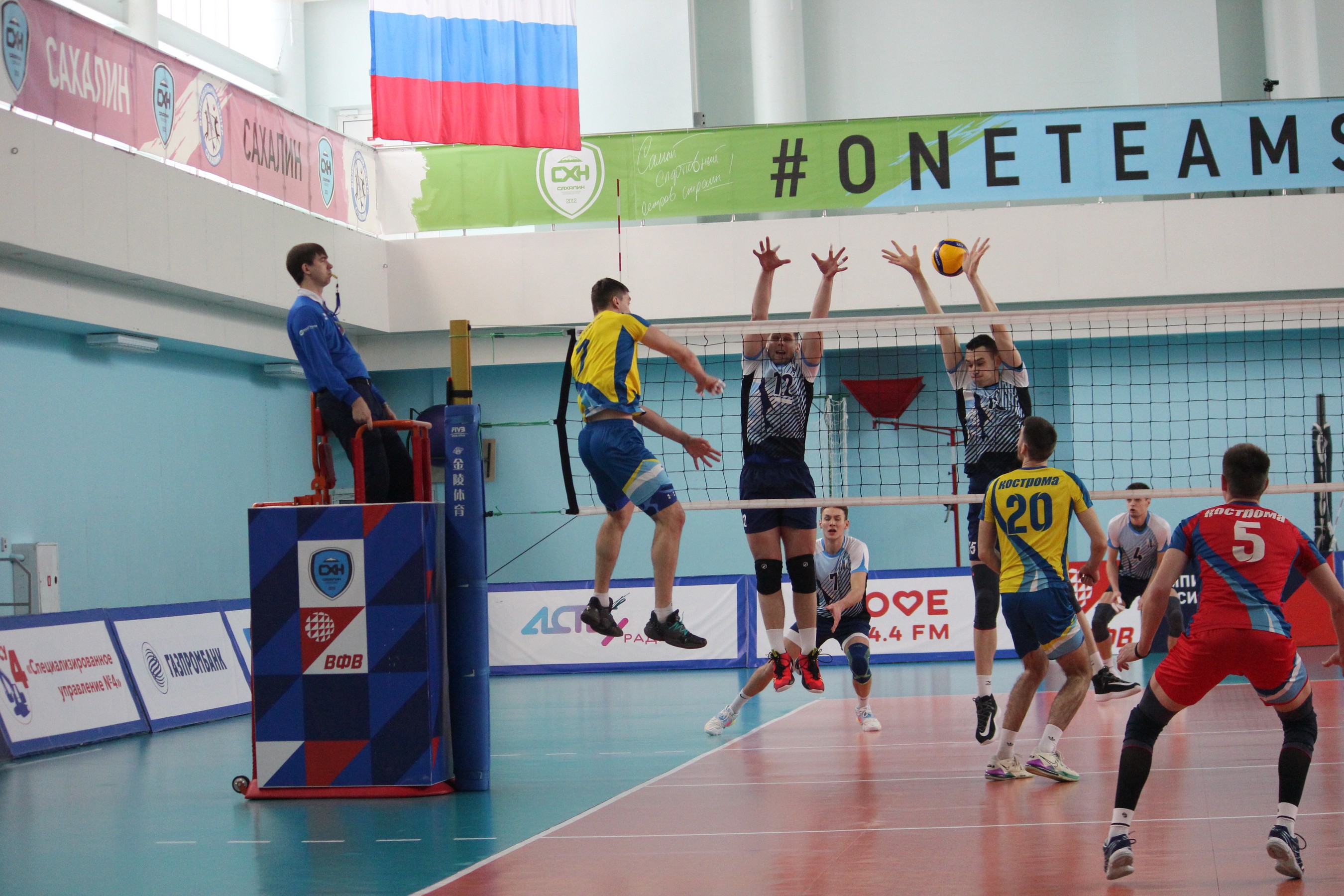 "Элвари-Сахалин" - "Волжанин" (Кострома)