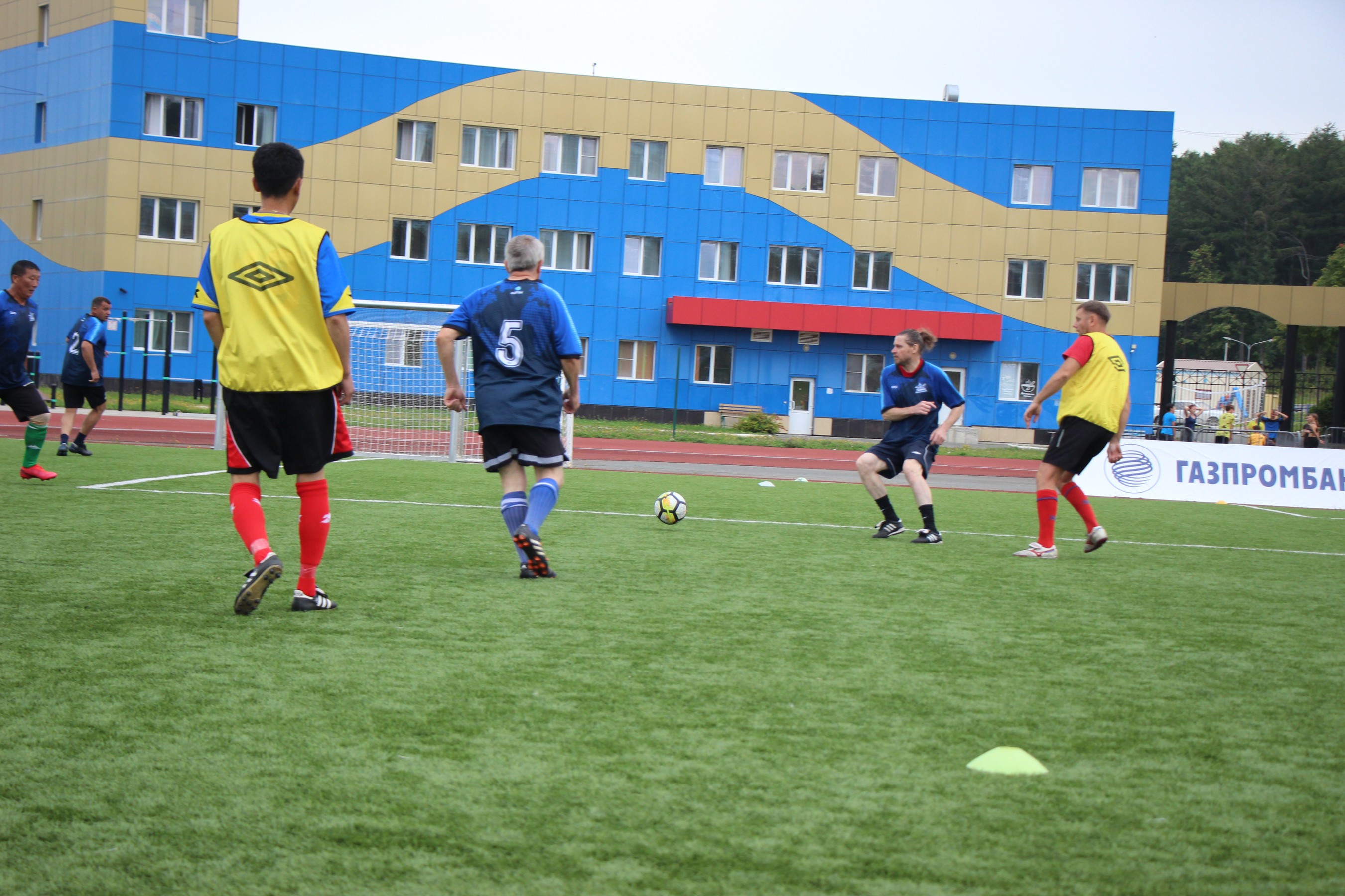 Турнир по мини-футболу среди ветеранов, посвященный памяти И.П. Фархутдинова