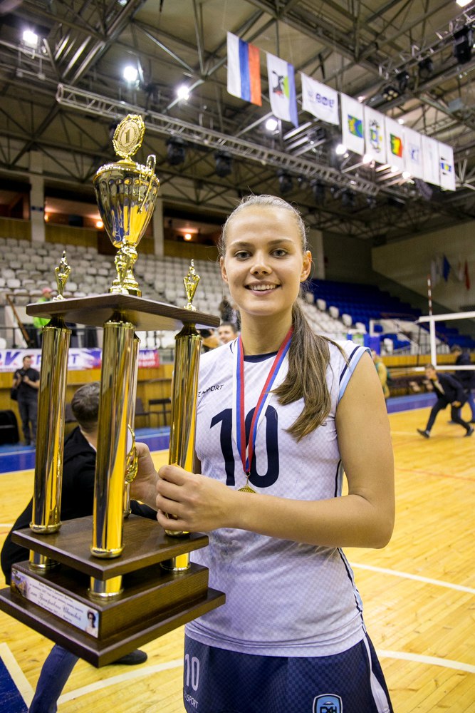 Елена Новик с Кубком Сибири и Дальнего Востока