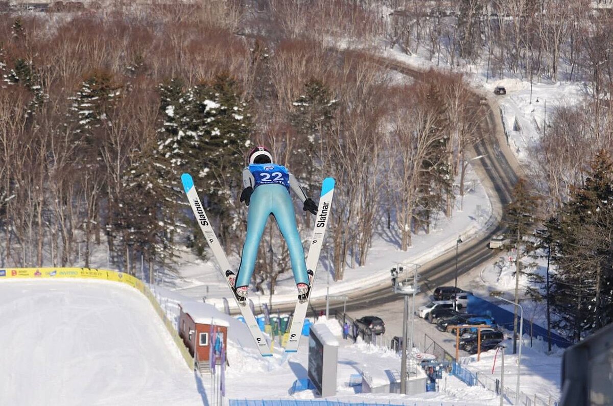Зимнее первенство по прыжкам на лыжах с трамплина